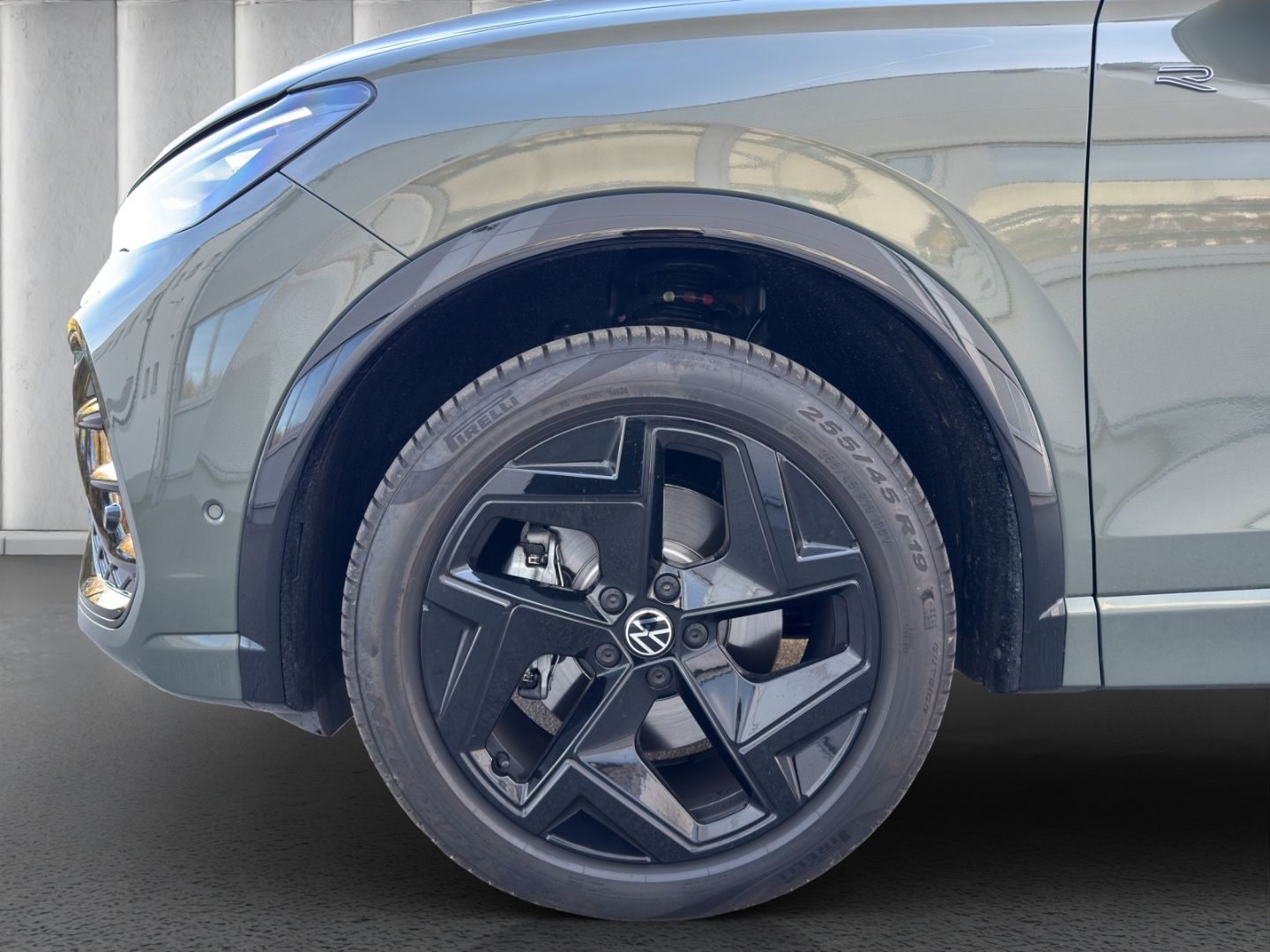 Volkswagen Tiguan R-LINE 2.0TDI 4M,BLACK-STYLE,KOMFORT,HEAD foto 16