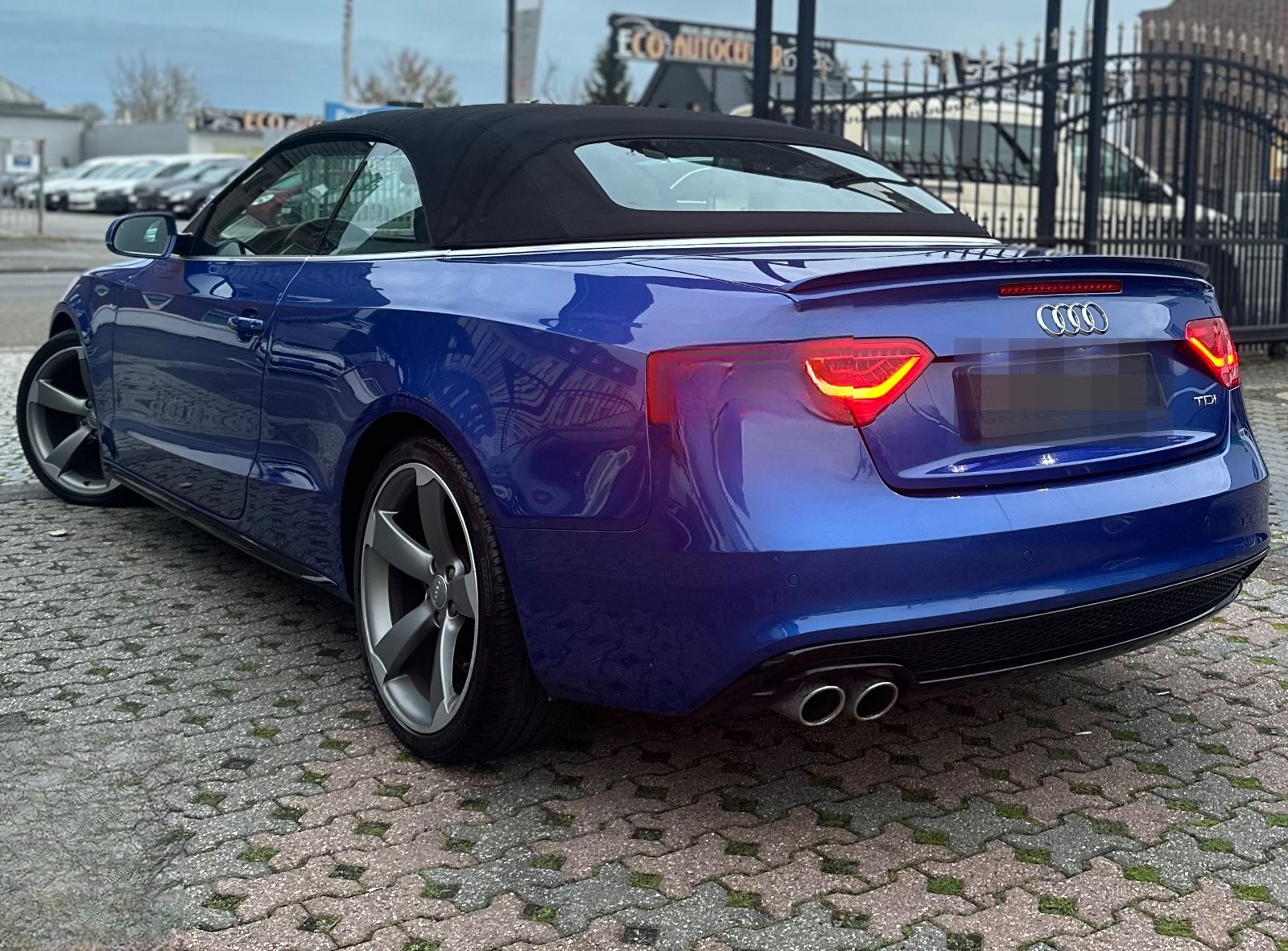 Audi A5 CABRIOLET *S-LINE*ROTOR-NAVI-AUTOMA-TEMPO-SHZ foto 2