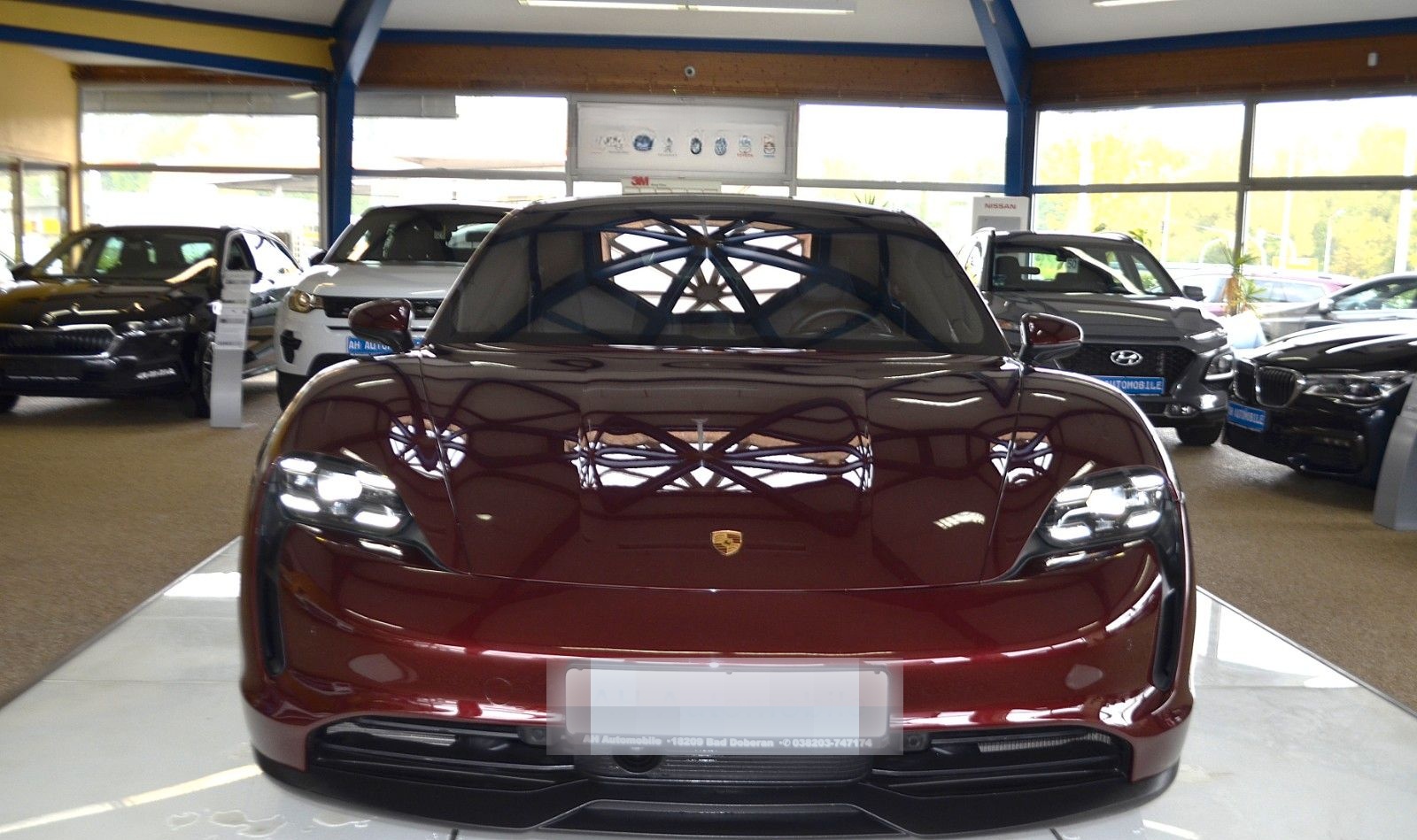 Porsche Taycan 4 S Bi-XENON / NAVI / LEDER / R-KAMERA foto 5