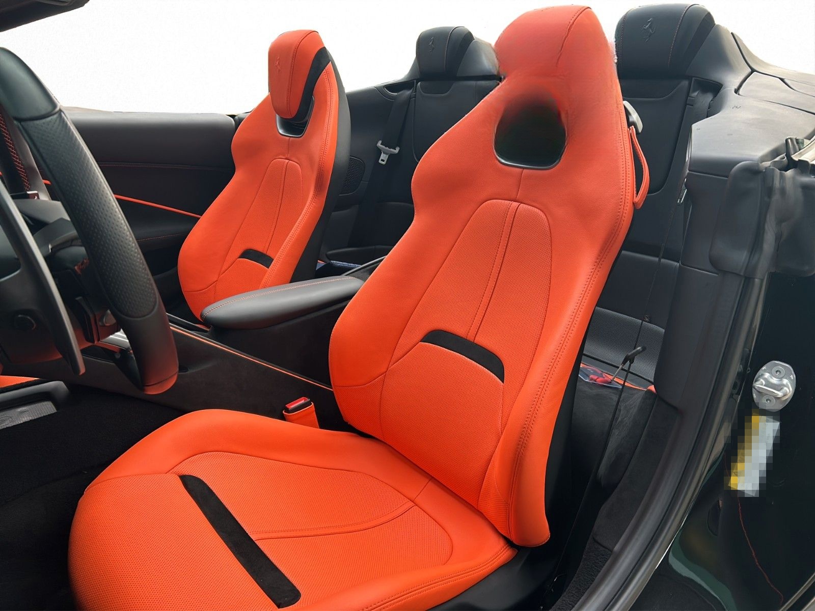 Ferrari Roma Spider / Atelier / Outdoor Leder foto 13