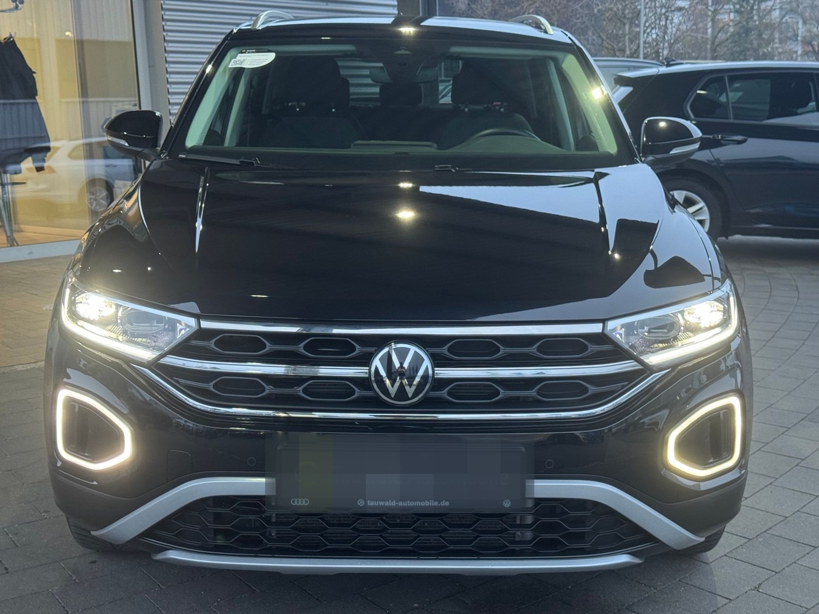 Volkswagen T-Roc 1.5 TSI DSG Style AHK/LED/ACC/APP/ALLSEASO foto 3