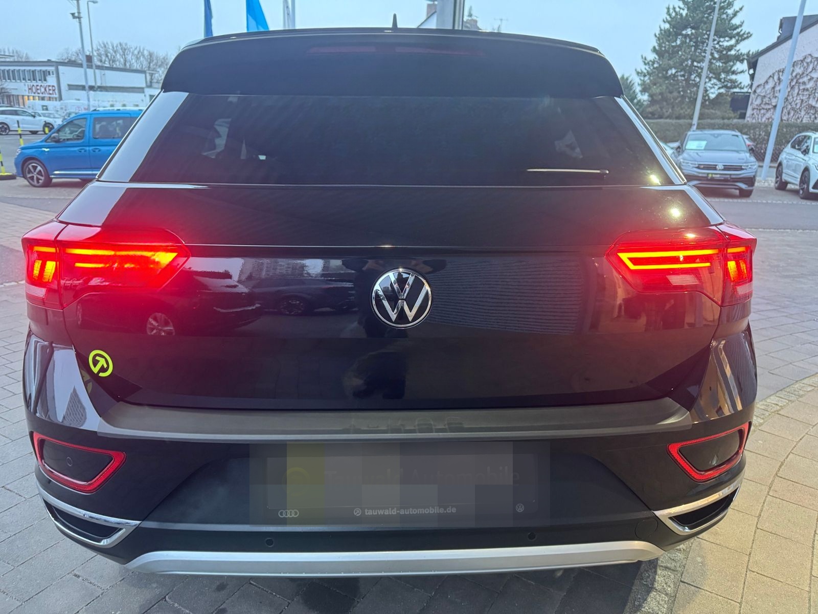 Volkswagen T-Roc 1.5 TSI DSG Style AHK/LED/ACC/APP/ALLSEASO foto 9