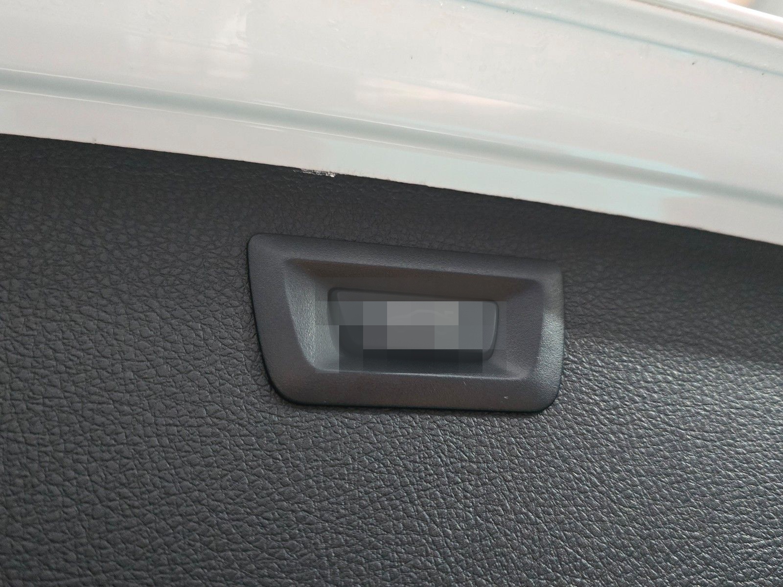 BMW 318i Touring M Sport Shadow Automatik PDC NAVI foto 8