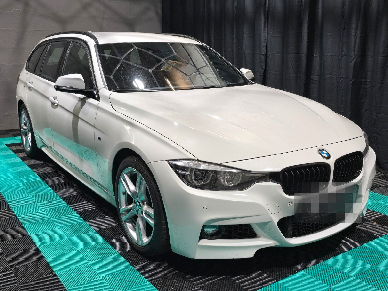 BMW 318i Touring M Sport Shadow Automatik PDC NAVI foto 10