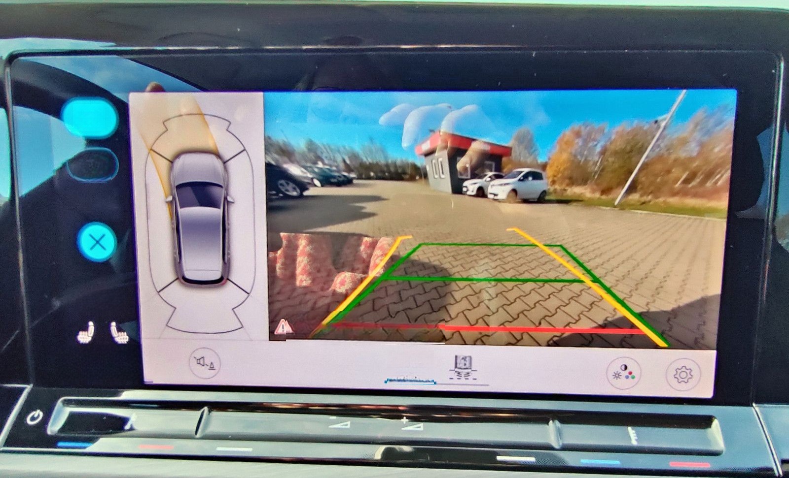 Volkswagen Golf VIII 1.5 TSI Style*HuD*App*Navi*Keyless*RFK foto 23