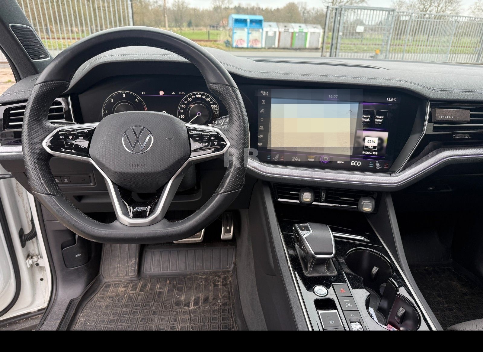 Volkswagen Touareg R-Line 4Motion Head Up Pano Volleder foto 12
