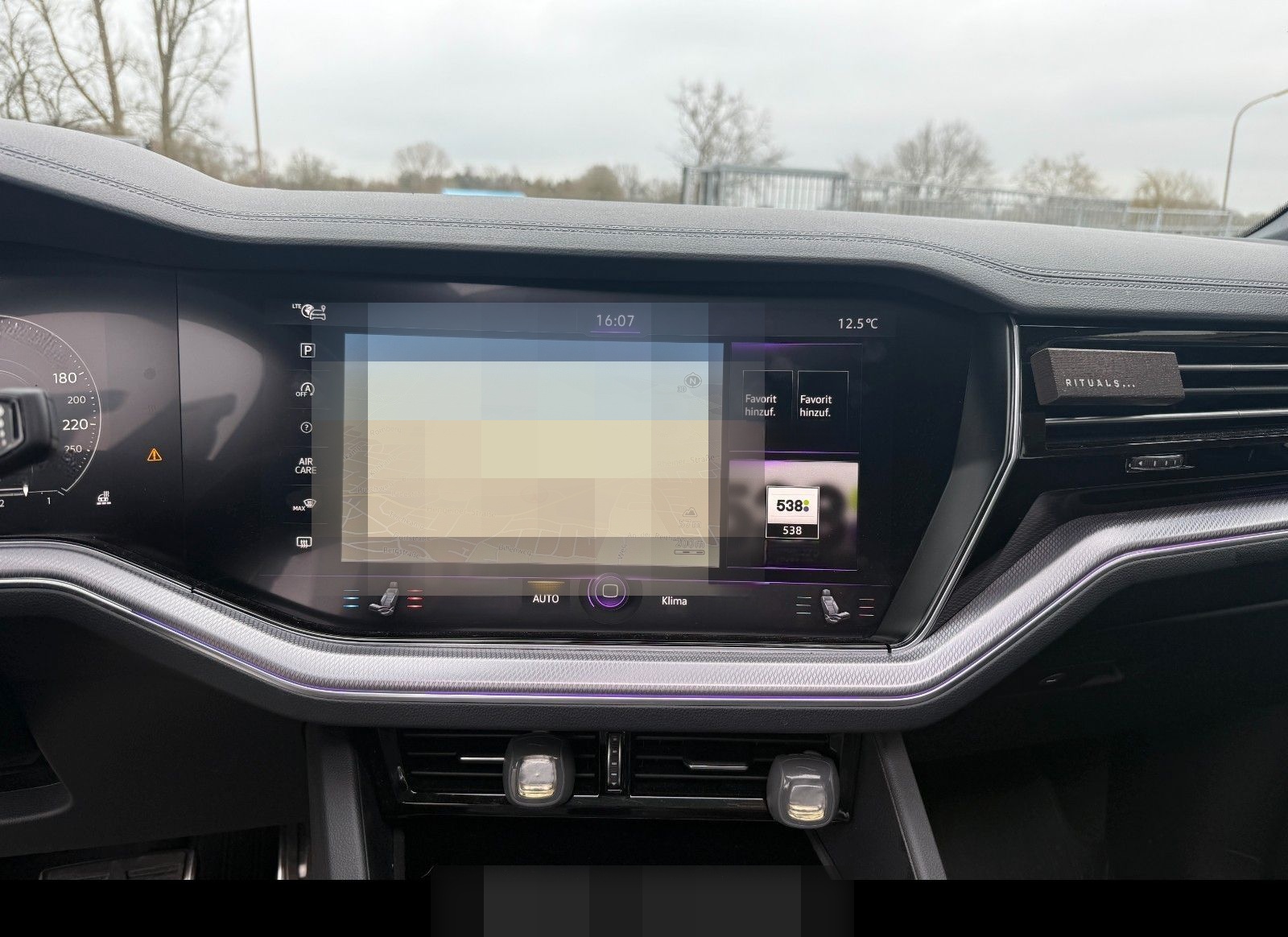 Volkswagen Touareg R-Line 4Motion Head Up Pano Volleder foto 14