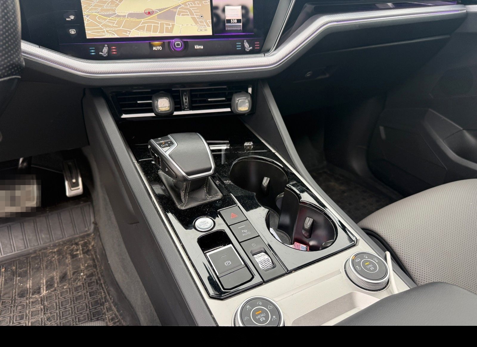 Volkswagen Touareg R-Line 4Motion Head Up Pano Volleder foto 15