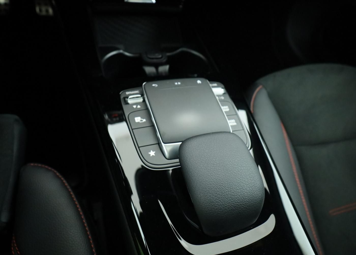 Mercedes-Benz A 250 4M *AMG*Panorama*PTS*Kamera*LED*Navi*SHZ** foto 15