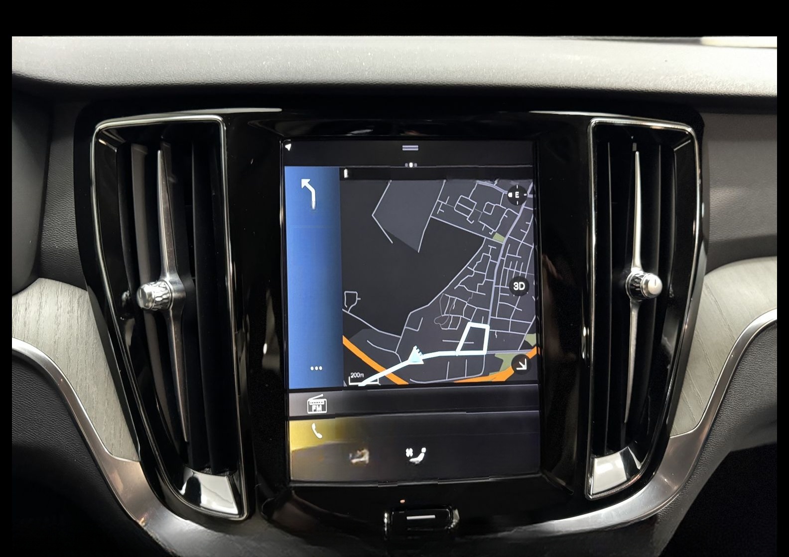 Volvo V60 Kombi B4 D INSCRIPTION *AHK*STHZ*H&K*KAM*19Z foto 20