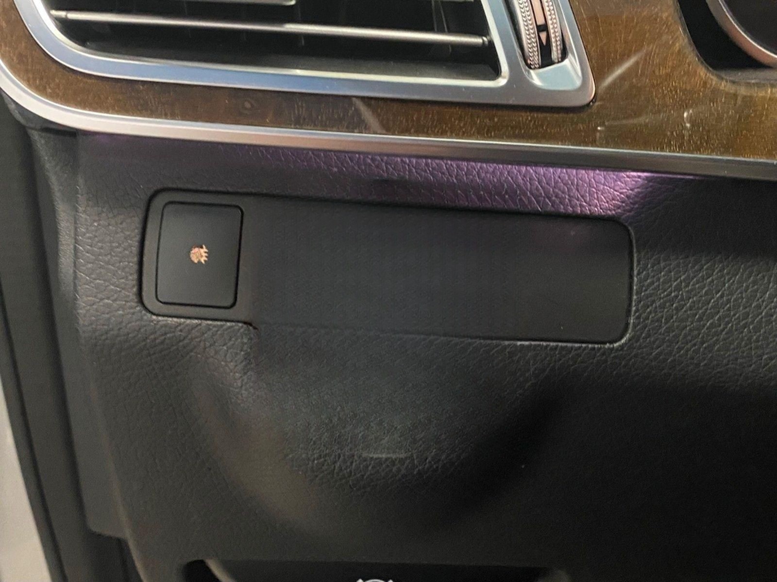 Mercedes-Benz E 200 T ELEGANCE+NAVI+LED Scheinwerfer+Distronic foto 15