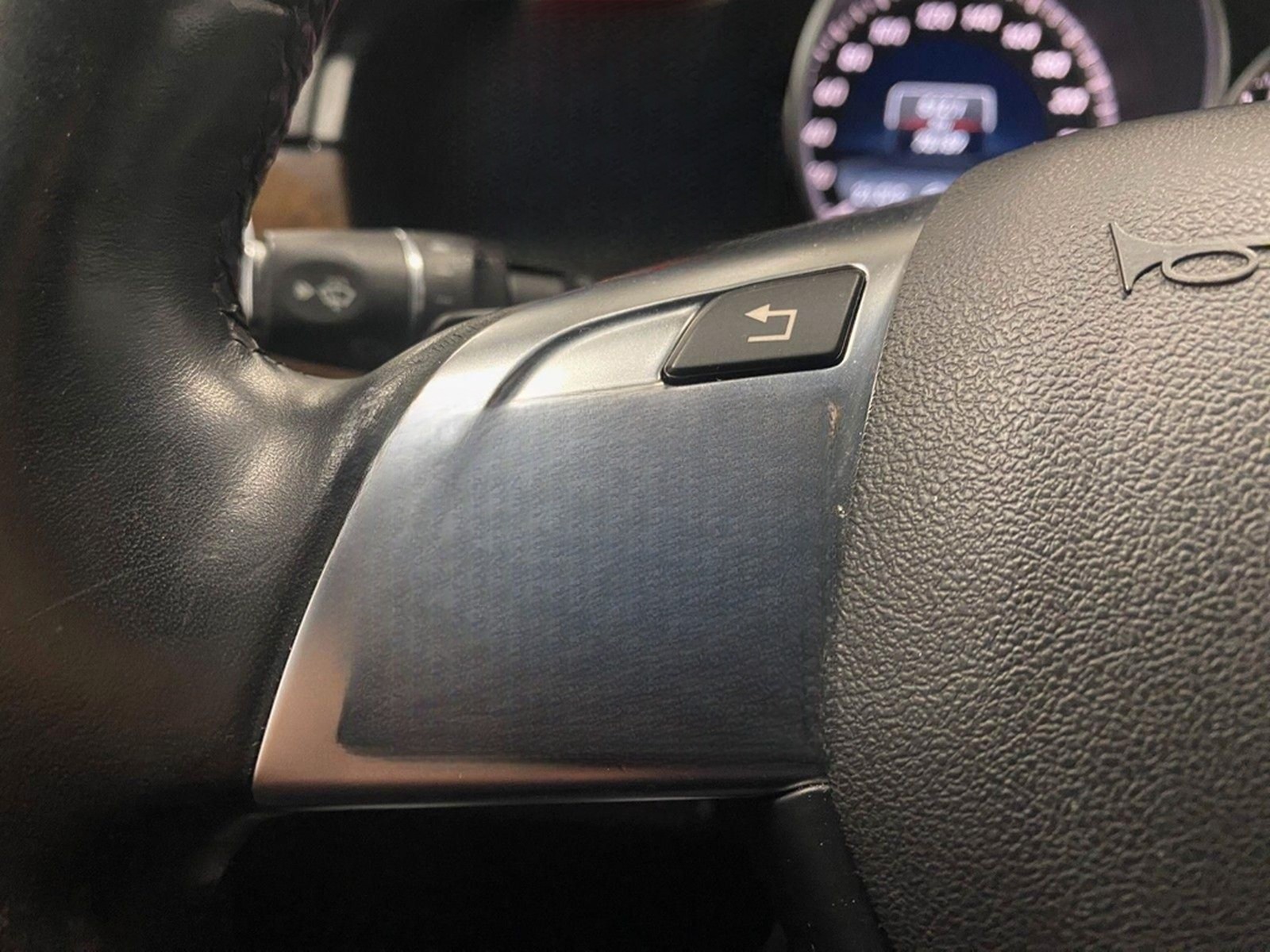 Mercedes-Benz E 200 T ELEGANCE+NAVI+LED Scheinwerfer+Distronic foto 9