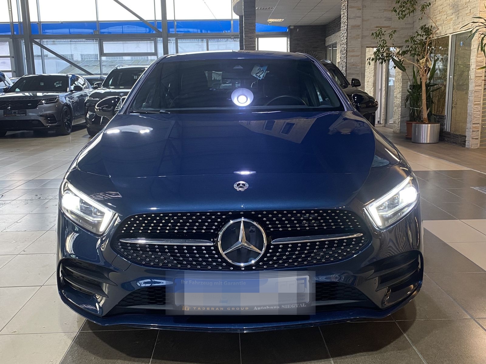 Mercedes-Benz A 250 e AMG Line Night Navi LED Ambiente-Licht foto 2