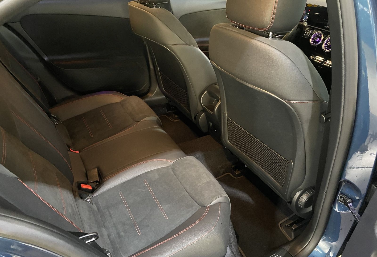 Mercedes-Benz A 250 e AMG Line Night Navi LED Ambiente-Licht foto 18