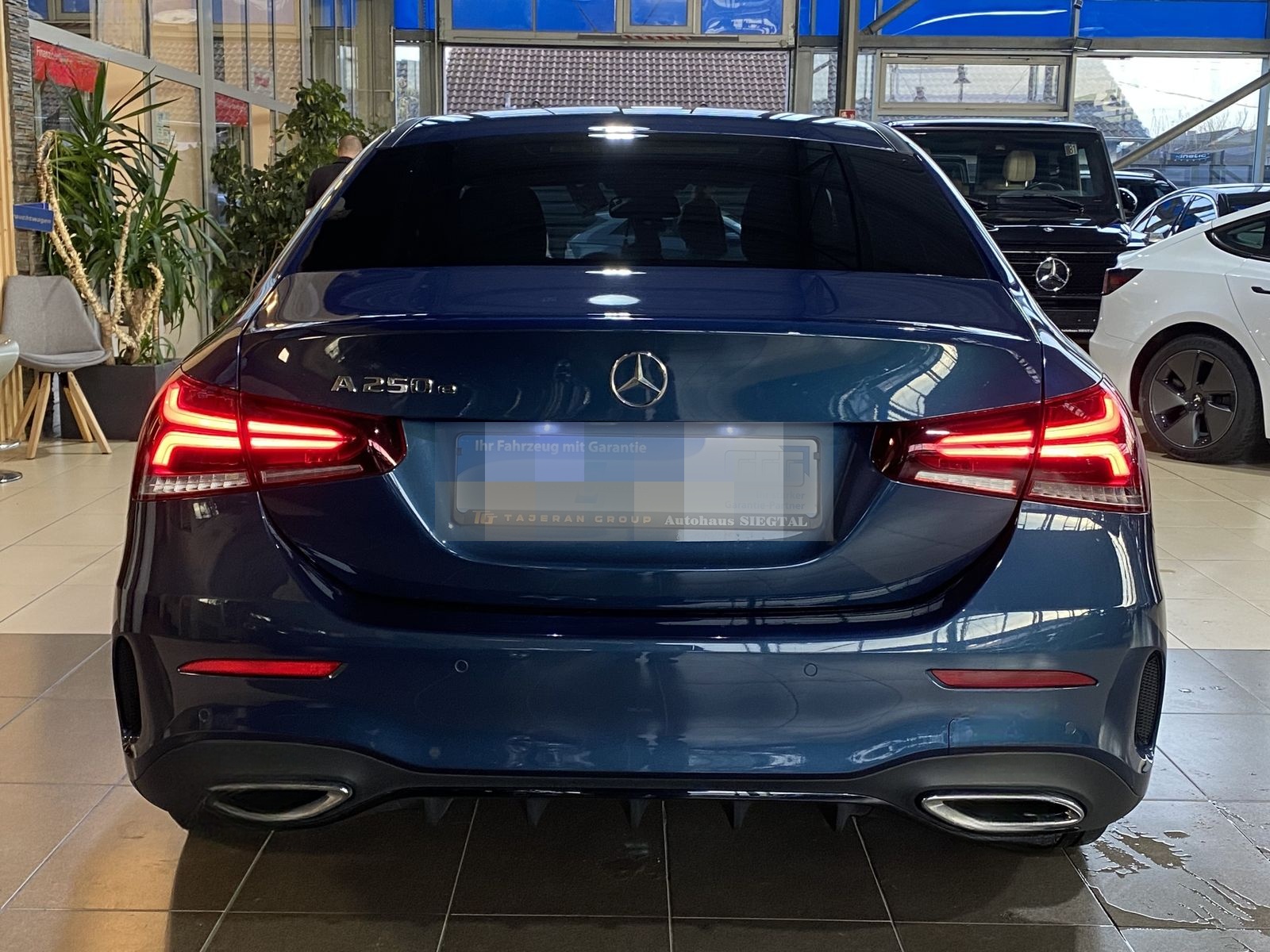Mercedes-Benz A 250 e AMG Line Night Navi LED Ambiente-Licht foto 5
