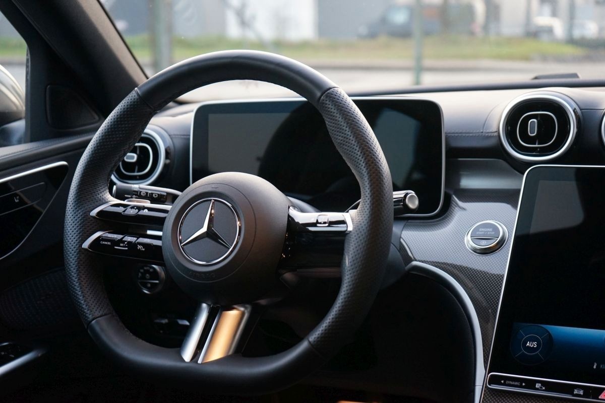 Mercedes-Benz C 300d*Amg Paket*Ahk*Distronic Plus foto 9