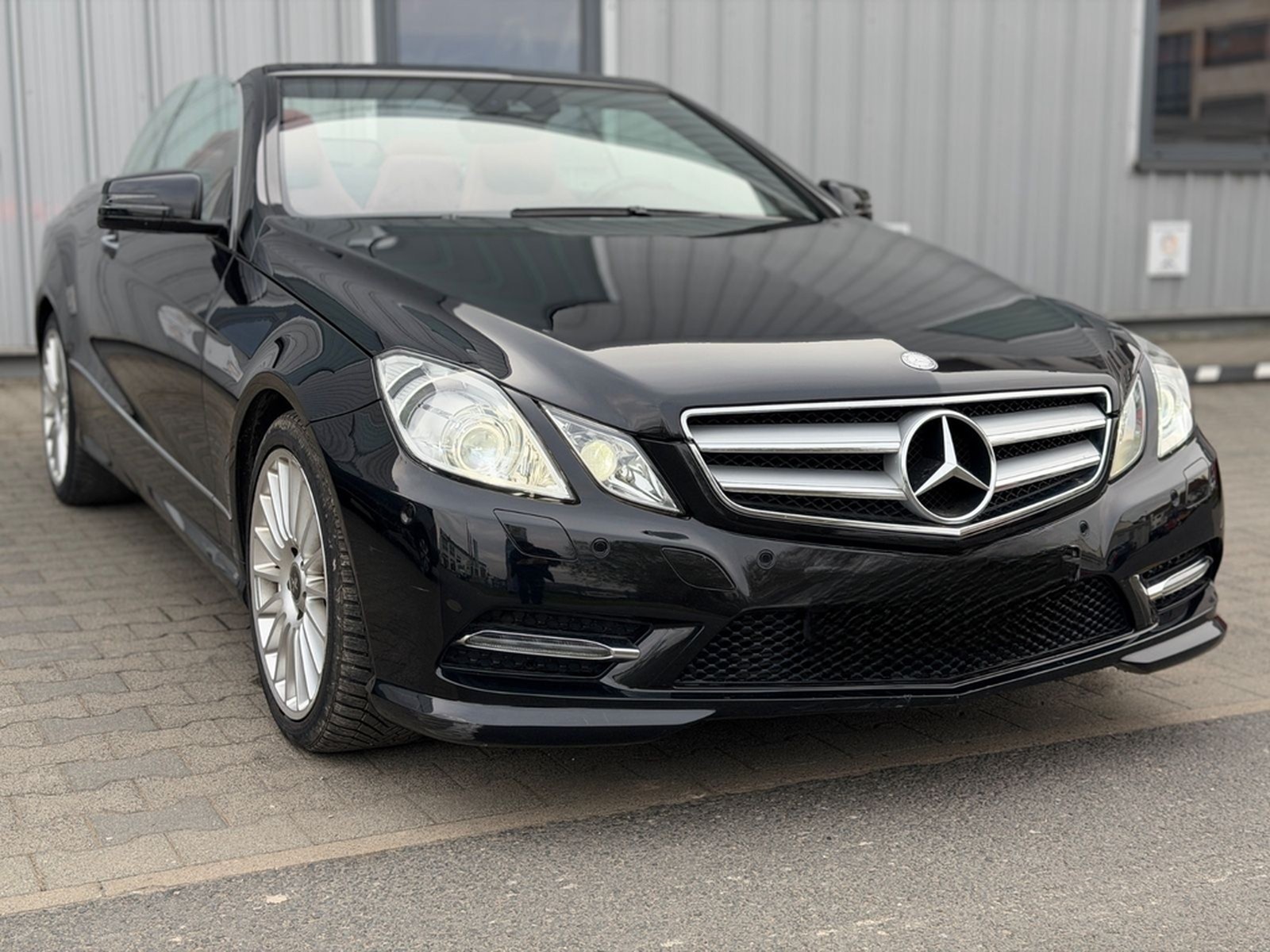 Mercedes-Benz E 250d Cabrio 7G-Tronic AMG Leder Sitz-Klima 1.H foto 4