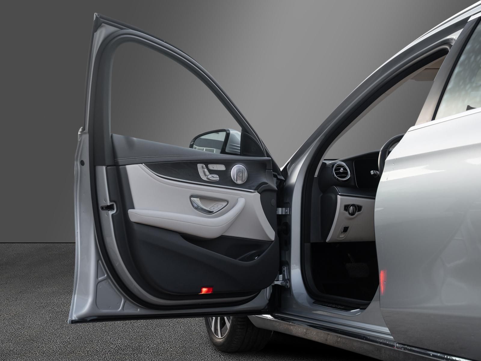 Mercedes-Benz E 300d T-Modell Exclusive Burmester 360° Luft foto 24