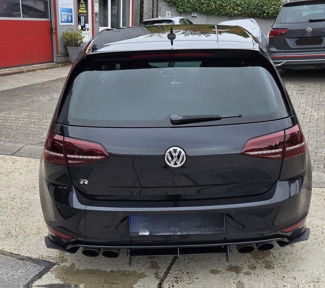 Volkswagen Golf VII R 2.0 TSI 4MOTION  foto 3