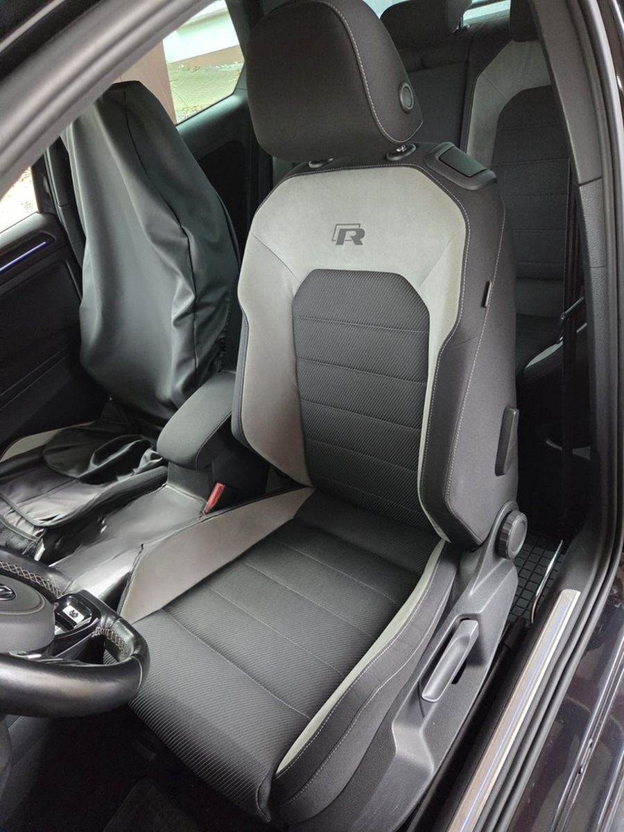 Volkswagen Golf VII R 2.0 TSI 4MOTION  foto 8