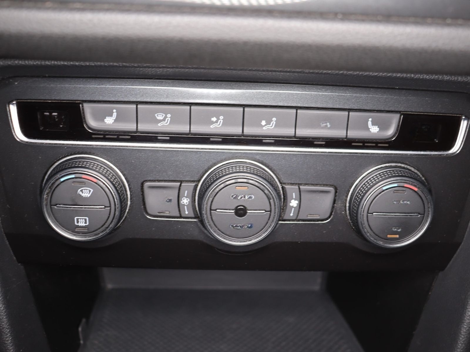 Volkswagen Tiguan Allspace 1.4TSI 237,-ohne Anzahlung AHK 7 foto 7