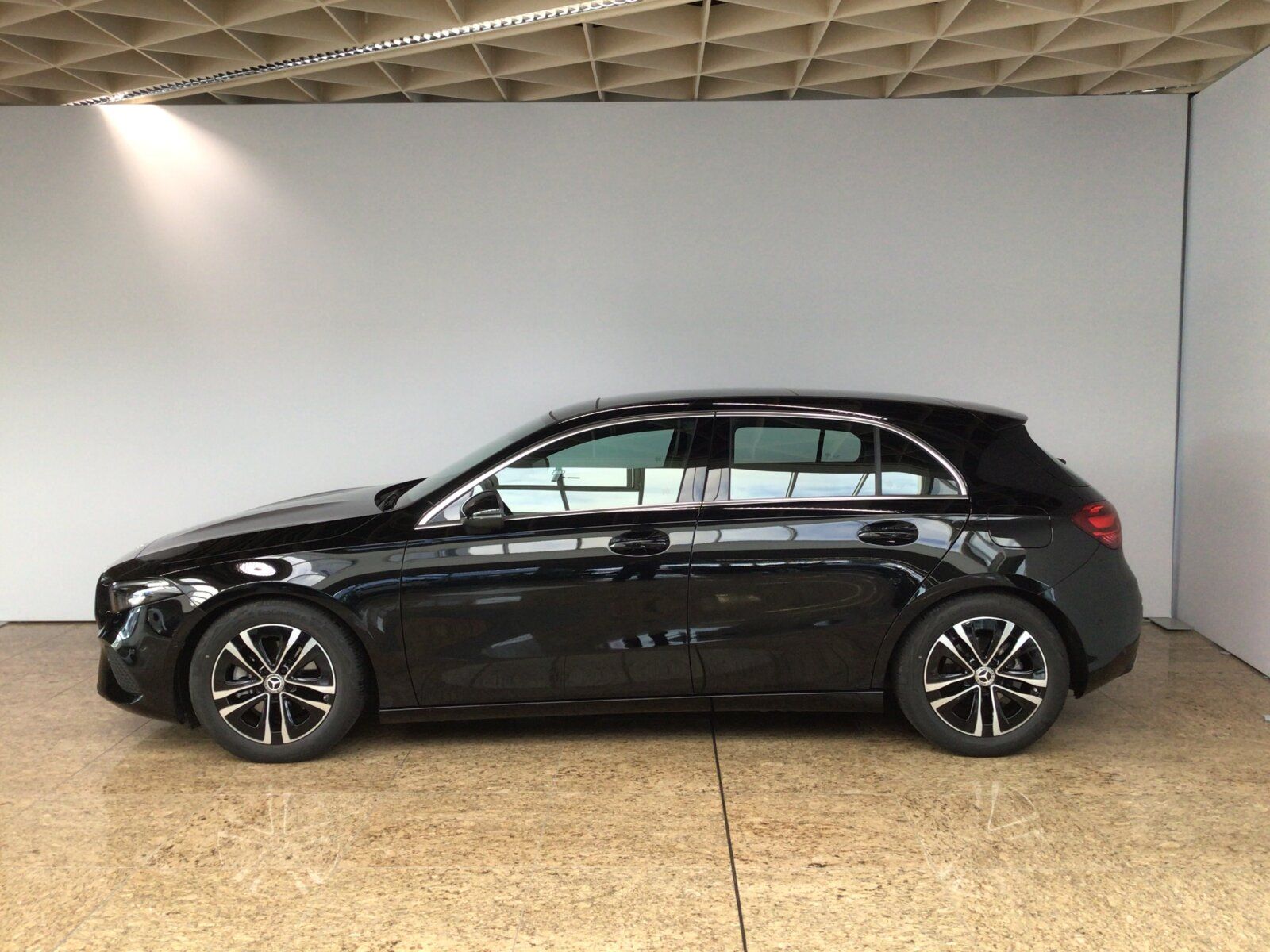 Mercedes-Benz A 200 d Progressive Advanced/Pano/Beam/Totw/VKZ foto 2