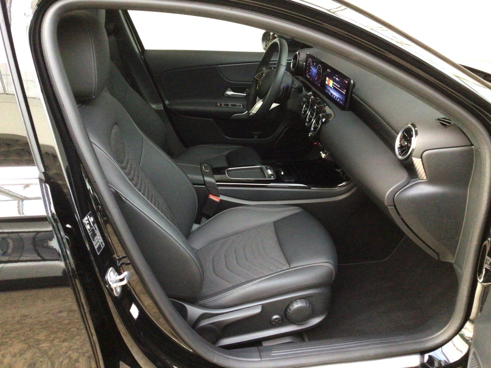 Mercedes-Benz A 200 d Progressive Advanced/Pano/Beam/Totw/VKZ foto 10
