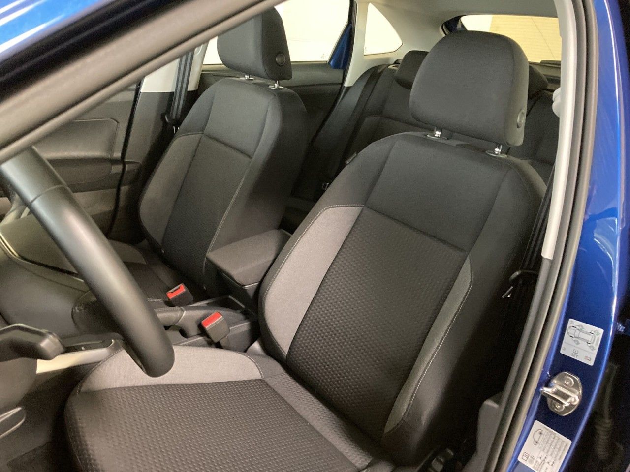 Volkswagen Taigo 1.0 TSI Life OPF+USB+DAB+MAL+EPH+SHZ+BAA+ foto 5