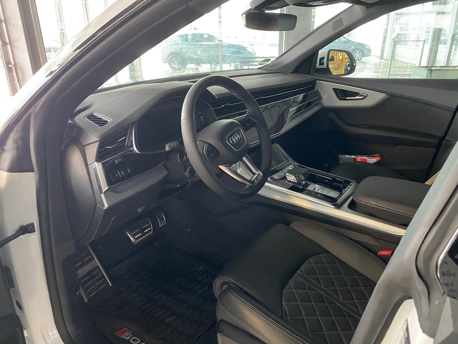 Audi SQ8 4.0 V8  B+O Matrix LED "22" LM Panoramadach foto 6