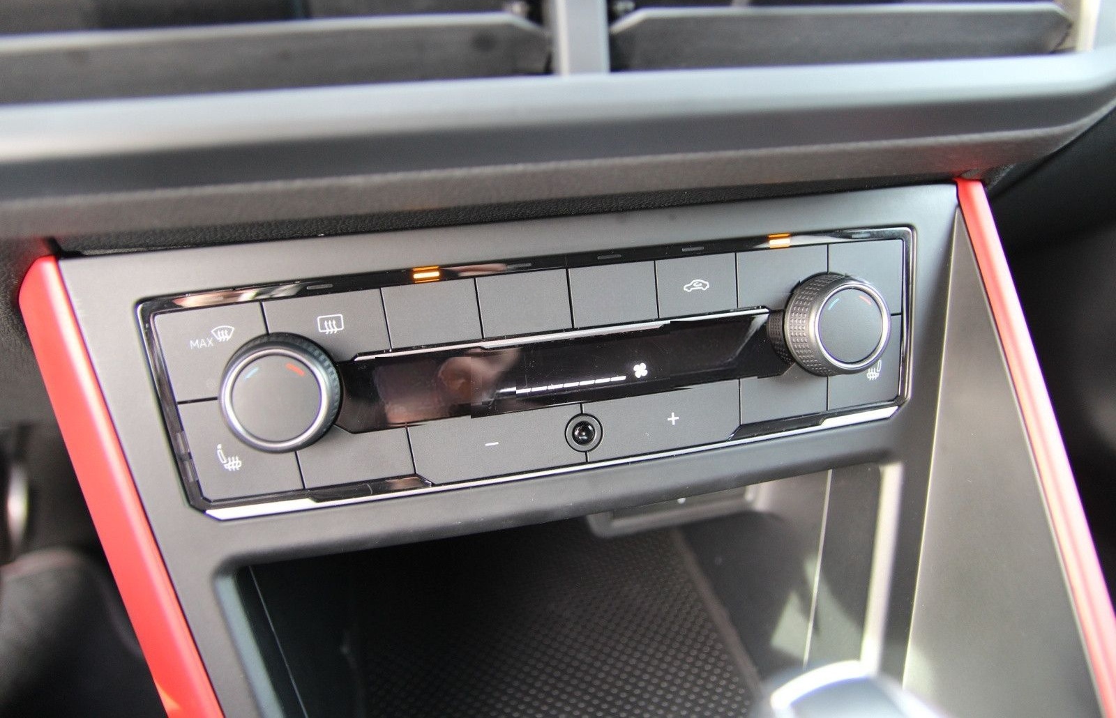 Volkswagen Polo VI GTI DSG/ Navi/ACC/ PDC/1.Hand foto 15