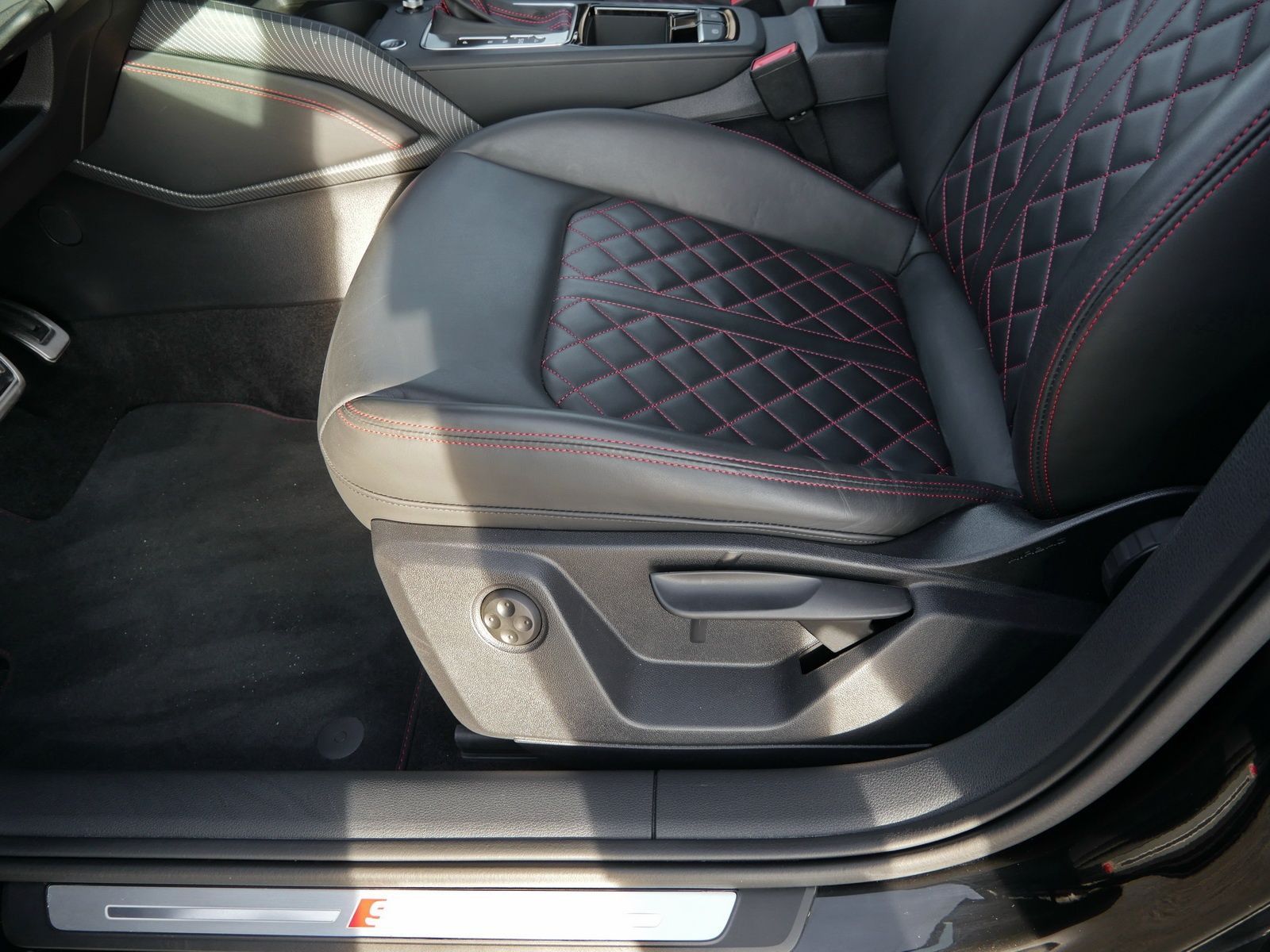 Audi Q2 35 TFSI S line RFK*LED*Navi*GRA*Sound*Virtual foto 21
