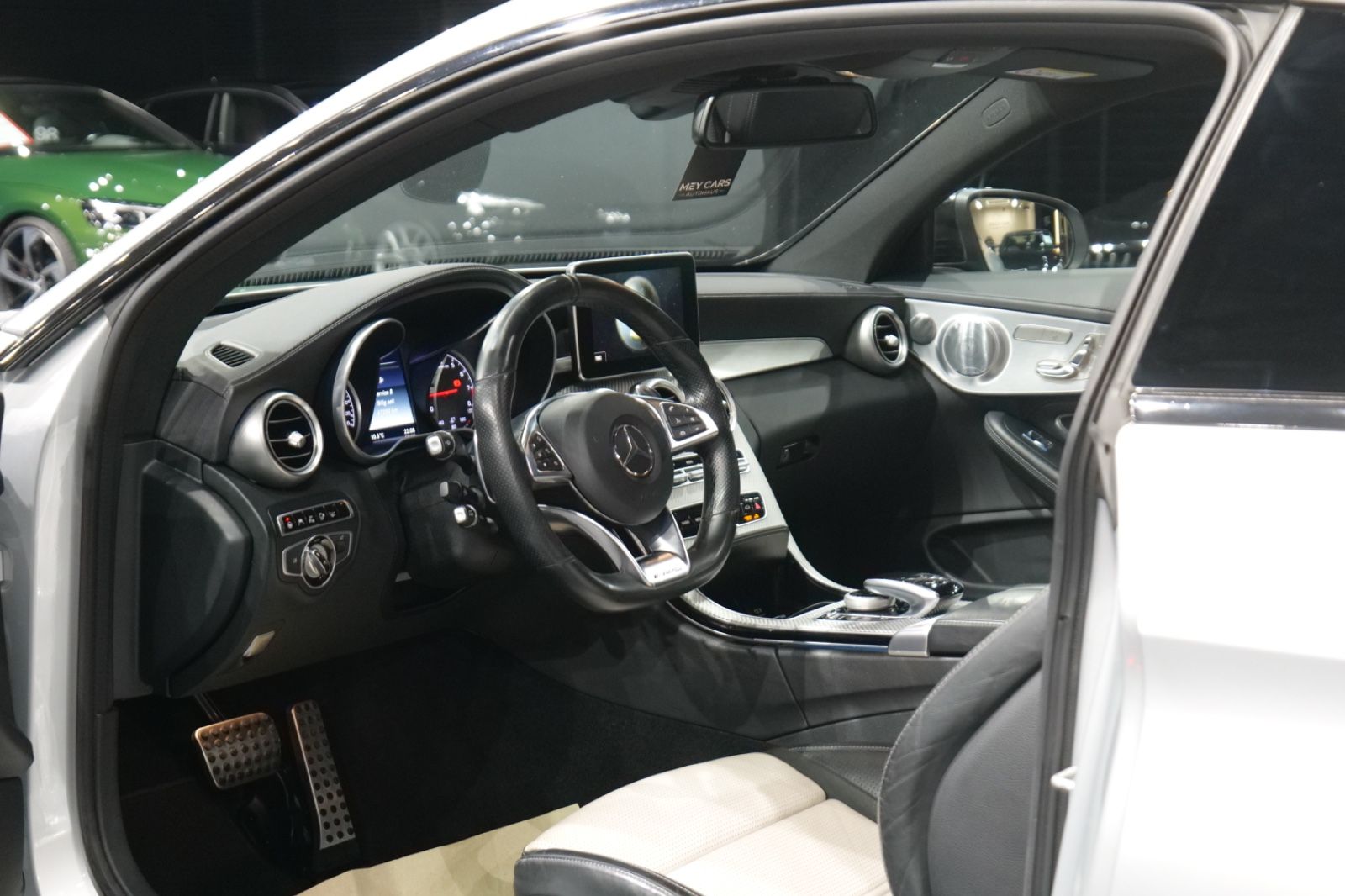 Mercedes-Benz C 63 AMG coupe *Ambiente*Pano*360°*Night*LED foto 18