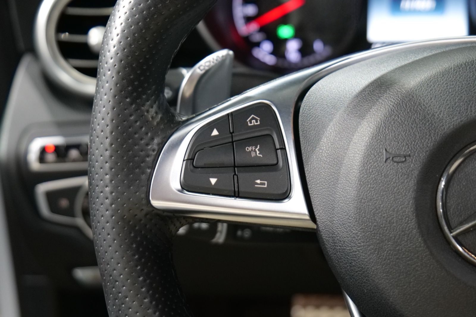 Mercedes-Benz C 63 AMG coupe *Ambiente*Pano*360°*Night*LED foto 20