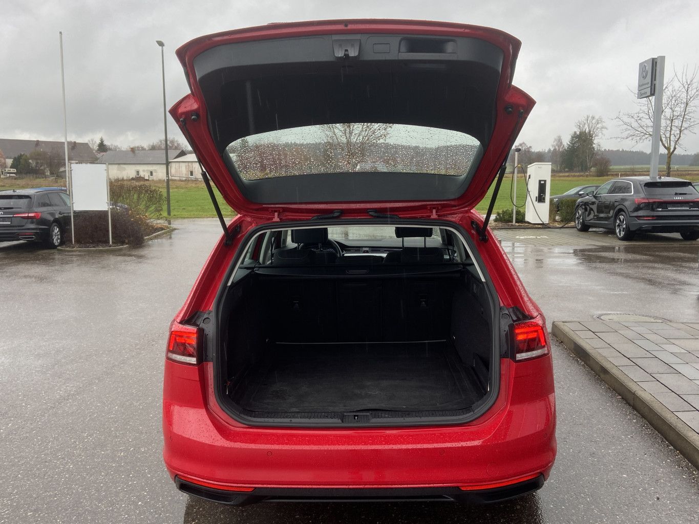 Volkswagen Passat Variant 2.0 TDI DSG BUSINESS NAVI+LED+KAM foto 11