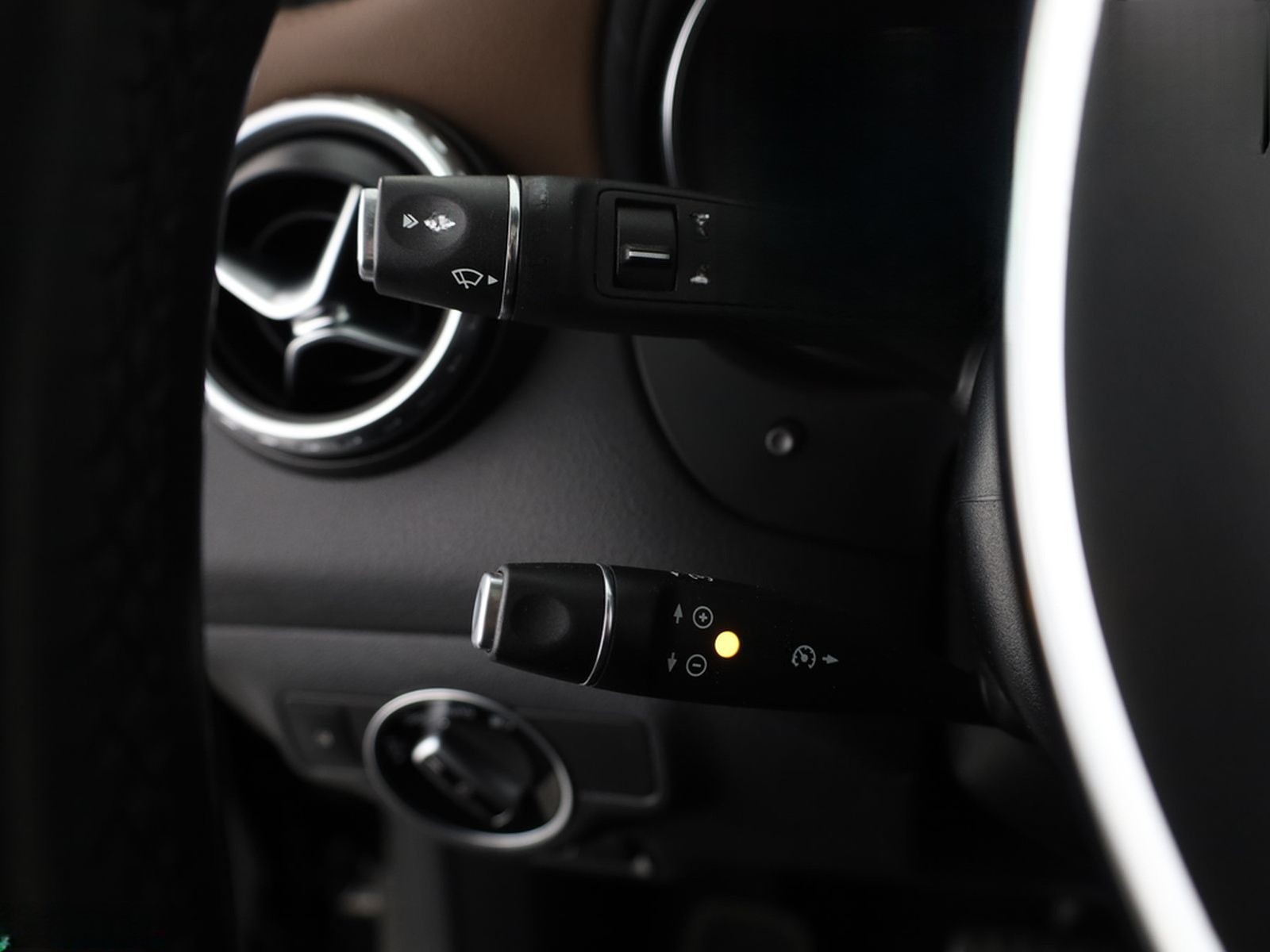 Mercedes-Benz GLA 45 AMG 4M EXKLUSIV KAMERA,COMAND,MEMORY,PANO foto 13