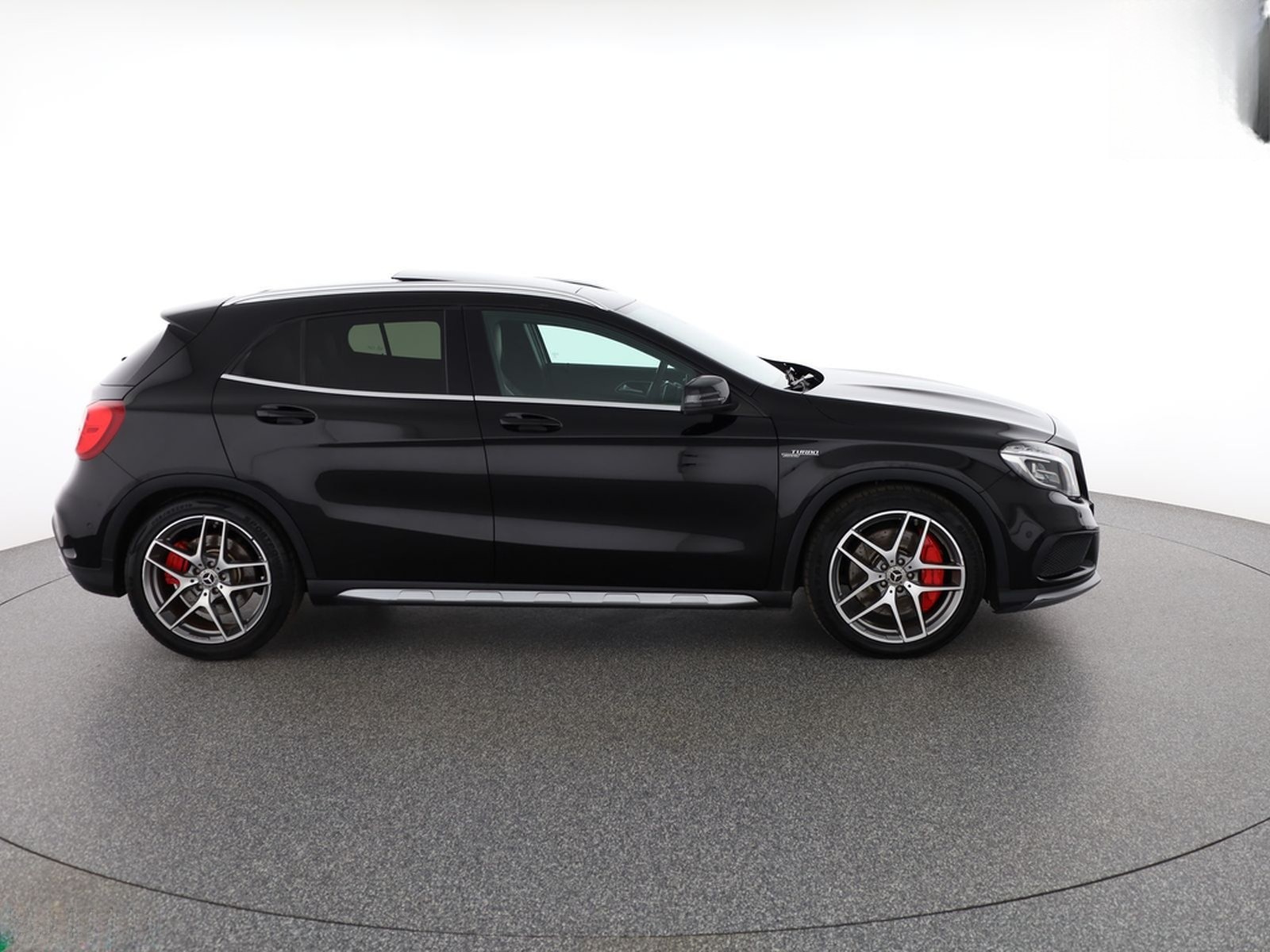 Mercedes-Benz GLA 45 AMG 4M EXKLUSIV KAMERA,COMAND,MEMORY,PANO foto 6