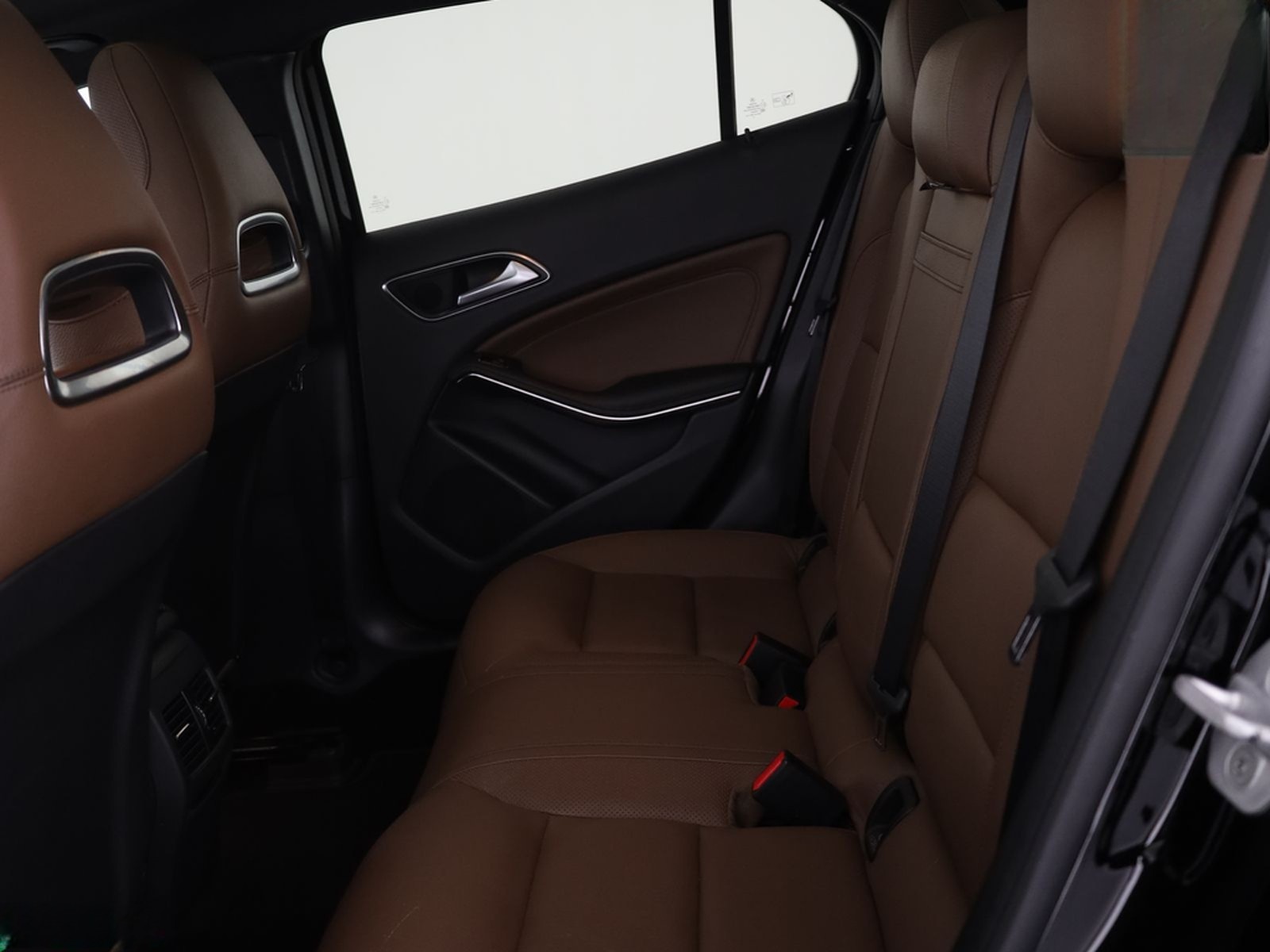 Mercedes-Benz GLA 45 AMG 4M EXKLUSIV KAMERA,COMAND,MEMORY,PANO foto 10