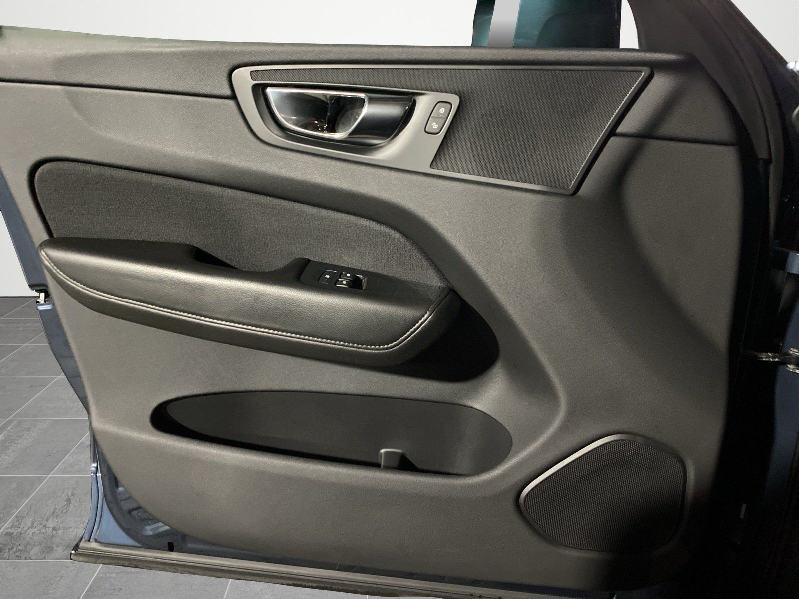 Volvo XC60 T4 Momentum ACC+LED+Navi+SHZ+Winterp.+LM foto 17