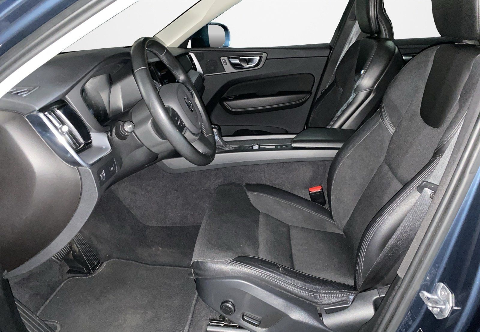 Volvo XC60 T4 Momentum ACC+LED+Navi+SHZ+Winterp.+LM foto 7