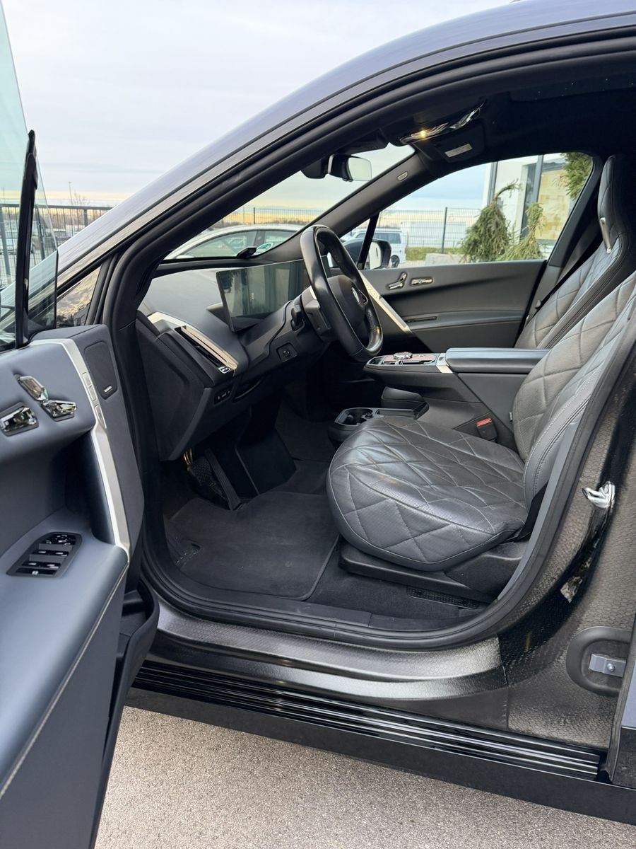 BMW iX 50 xDrive Sport22"Alu Pano SoftCloseTüren AHK foto 24