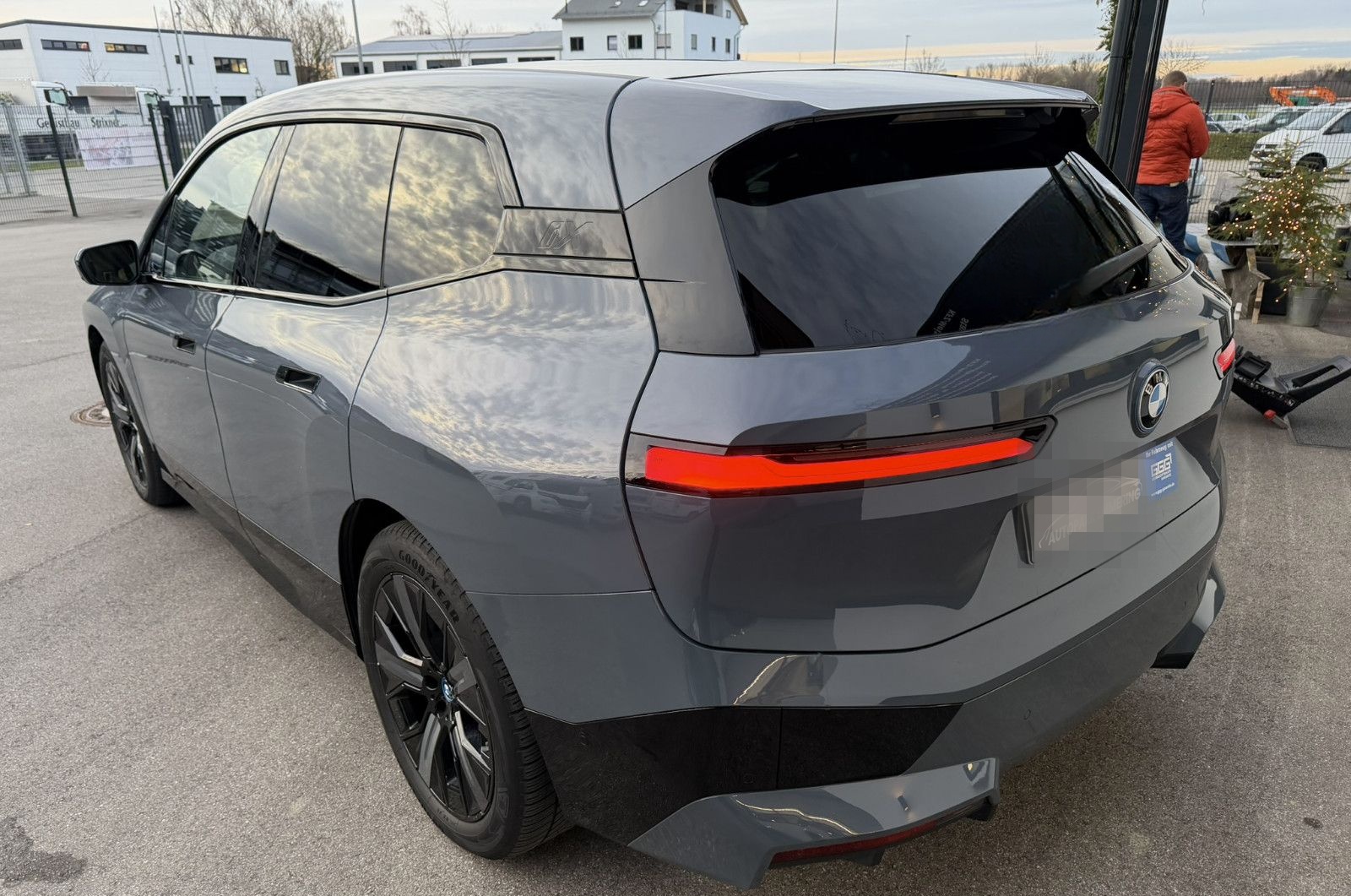 BMW iX 50 xDrive Sport22"Alu Pano SoftCloseTüren AHK foto 5