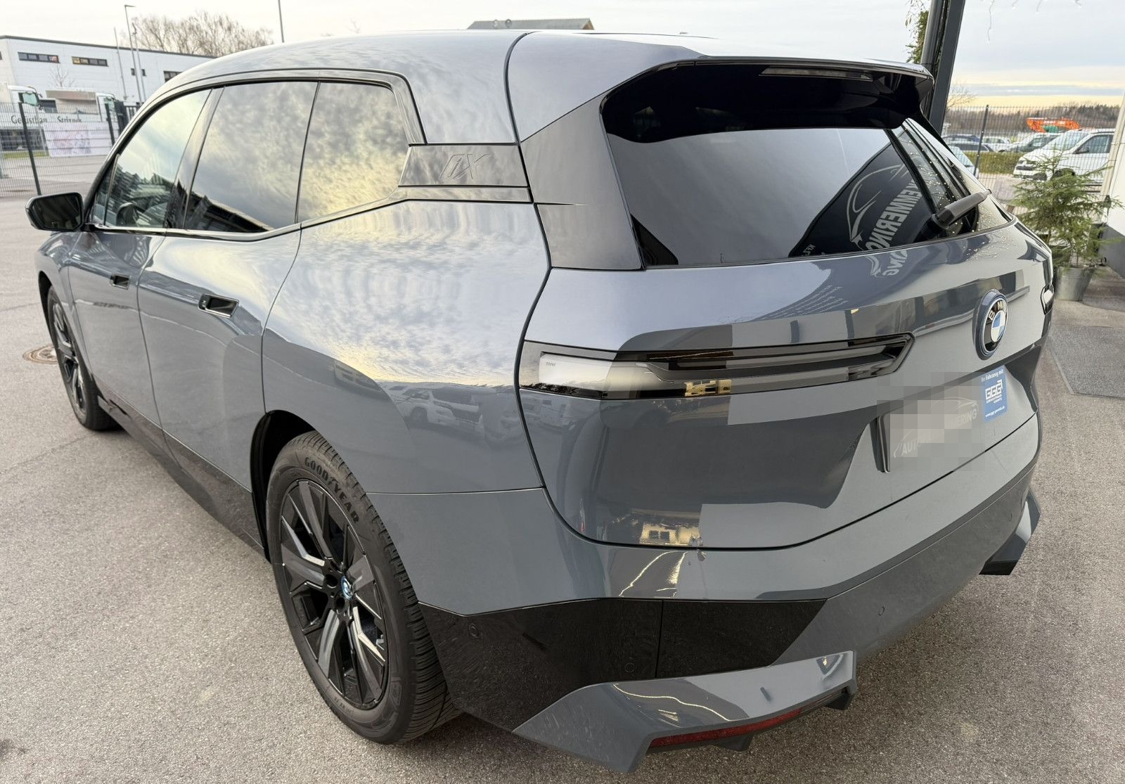 BMW iX 50 xDrive Sport22"Alu Pano SoftCloseTüren AHK foto 8