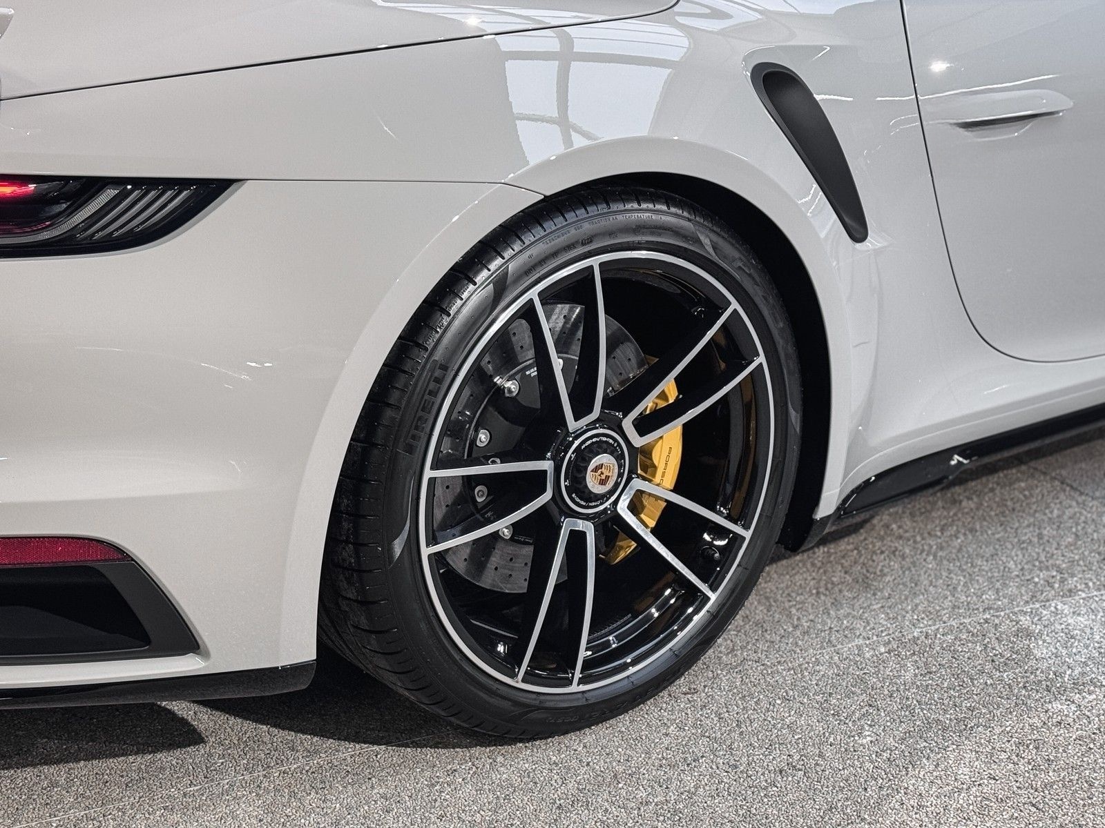 Porsche 911 Turbo S Cabrio AeroKit+Burmester+Carbon foto 8