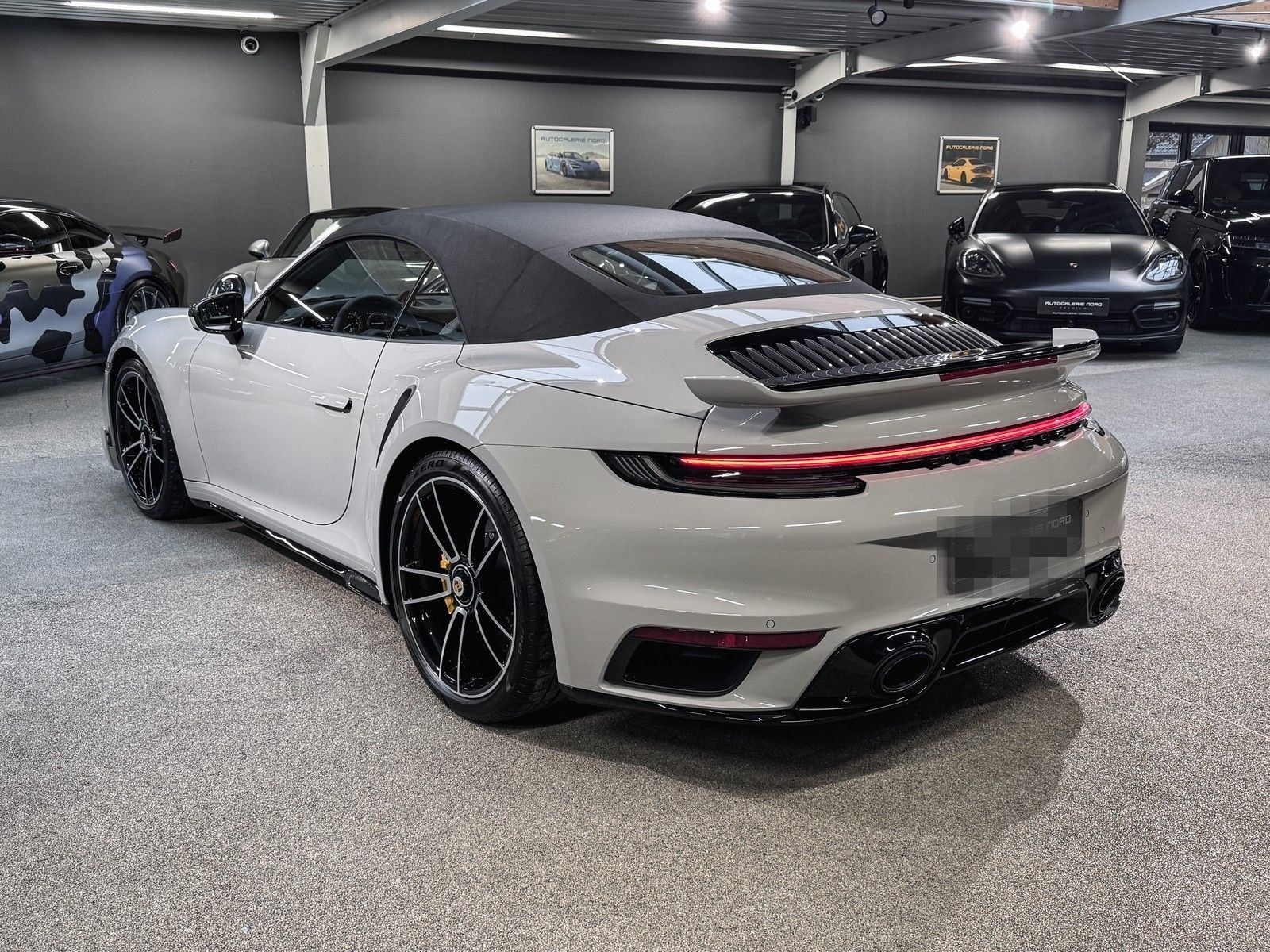 Porsche 911 Turbo S Cabrio AeroKit+Burmester+Carbon foto 9