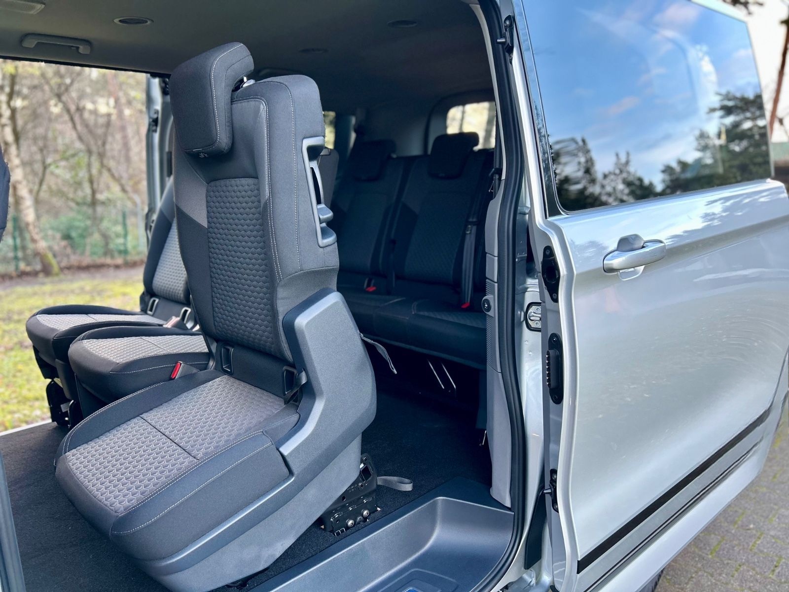 Volkswagen T7 Caravelle LIFE *4MOTION*DSG*AHK*9-SITZE foto 17