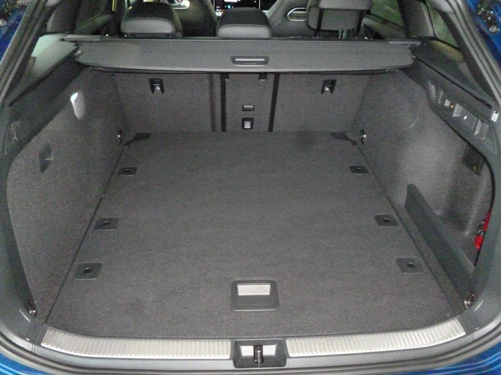 Volkswagen Passat Variant 2.0 TDI/DSG*R-line*MATRIX*AZV*HuD foto 12