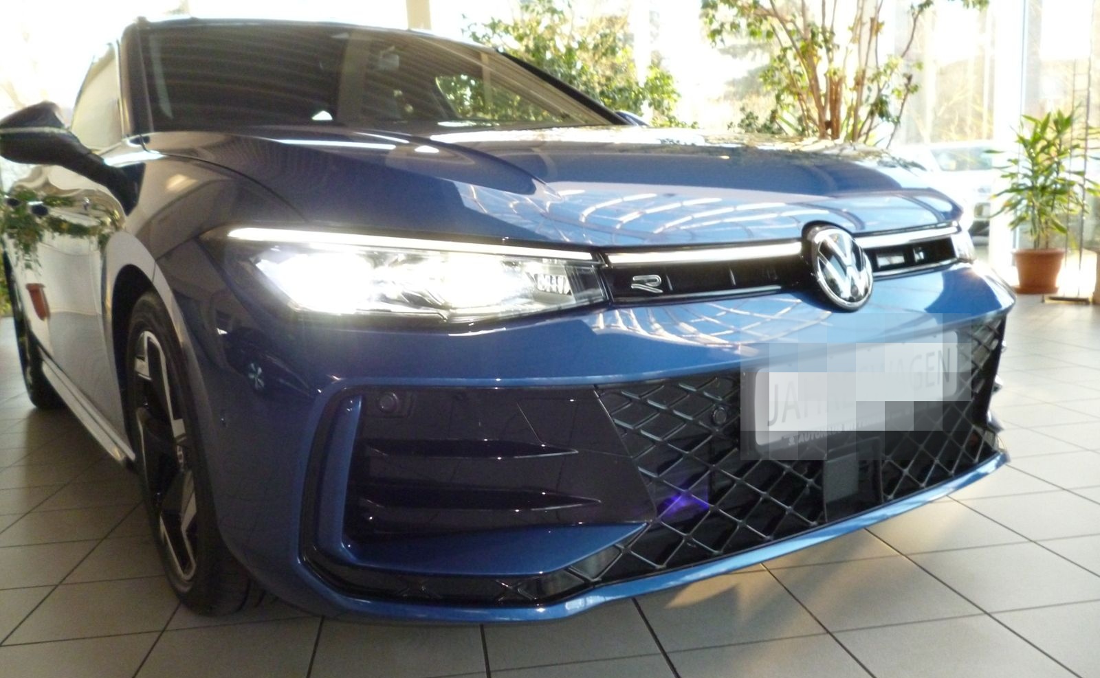 Volkswagen Passat Variant 2.0 TDI/DSG*R-line*MATRIX*AZV*HuD foto 15