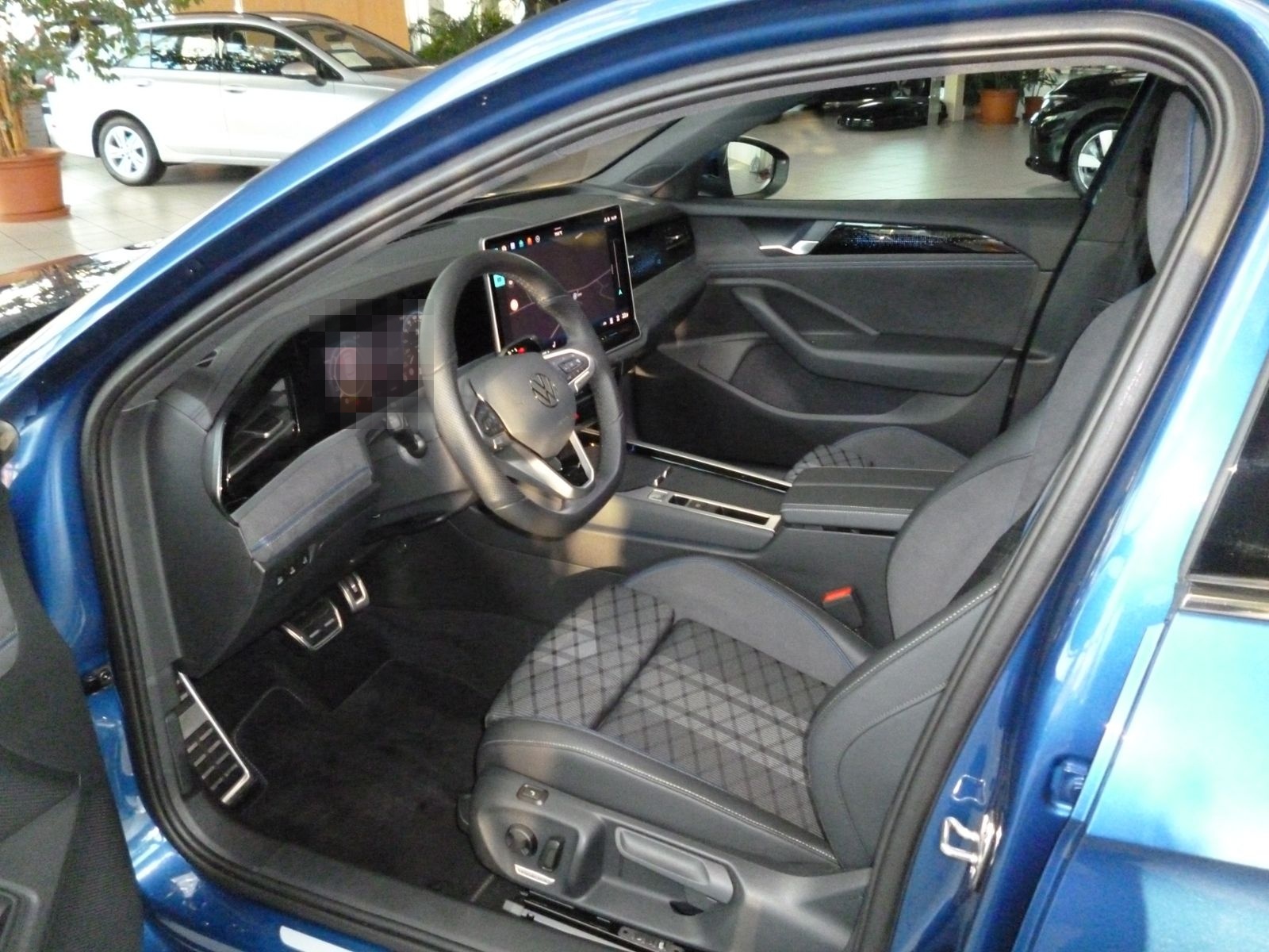 Volkswagen Passat Variant 2.0 TDI/DSG*R-line*MATRIX*AZV*HuD foto 6