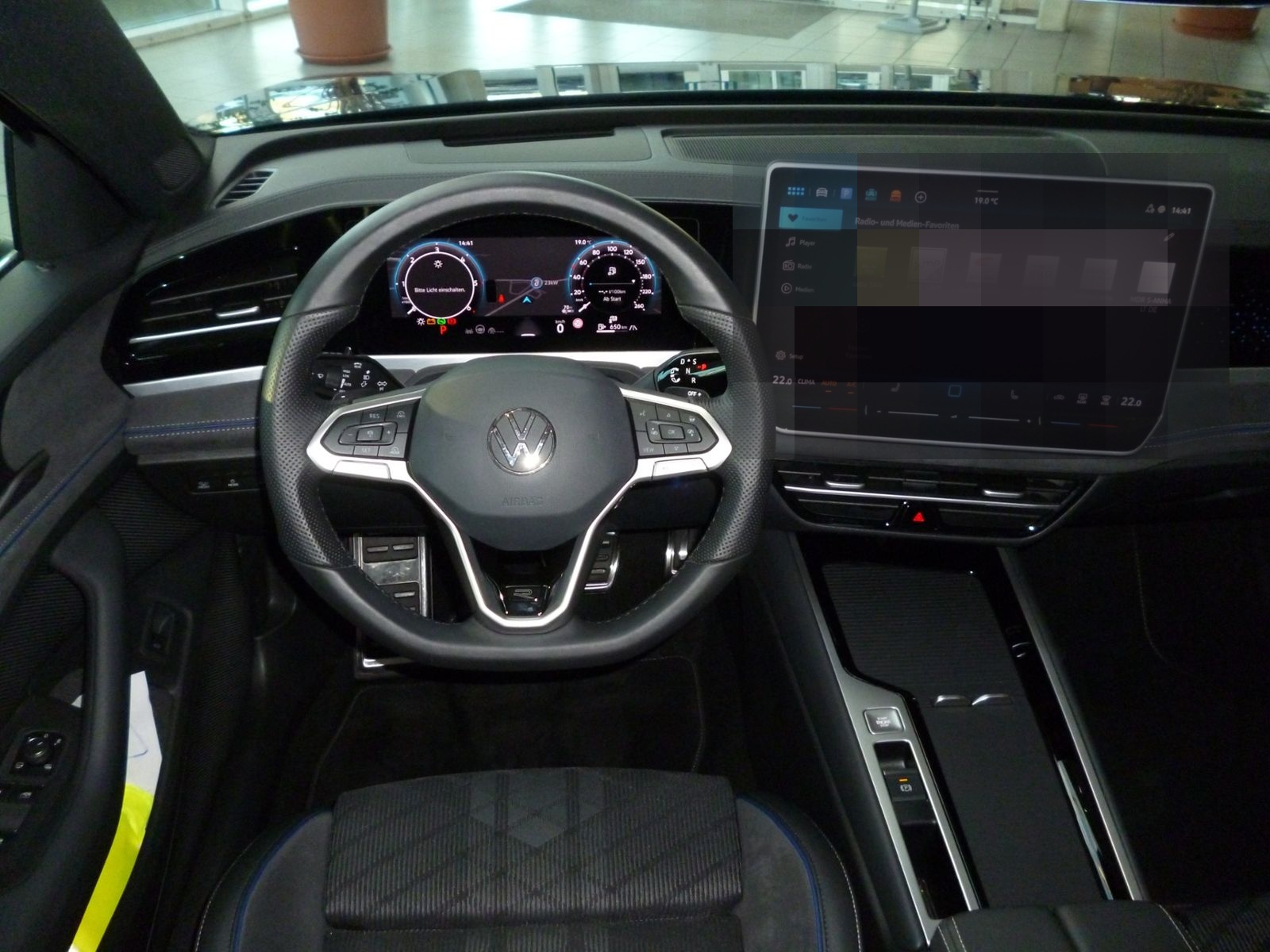 Volkswagen Passat Variant 2.0 TDI/DSG*R-line*MATRIX*AZV*HuD foto 7