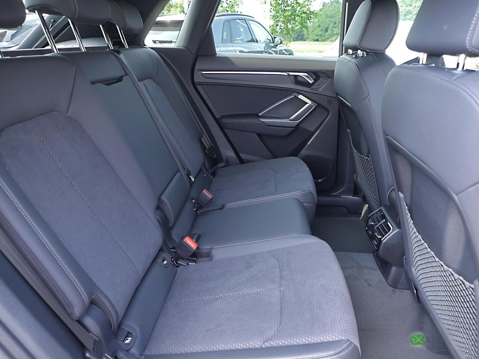 Audi Q3 S line 40 TDI qu. 142kW S tronic AHK Pano foto 6